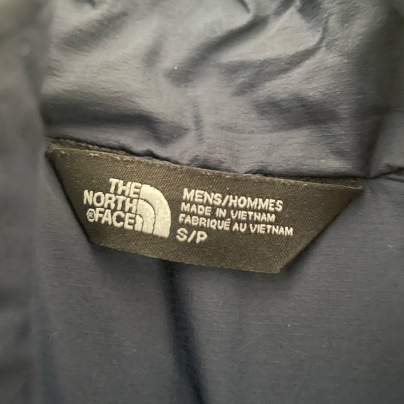 The North Face Black Puffer Vest - Picture 5 of 6